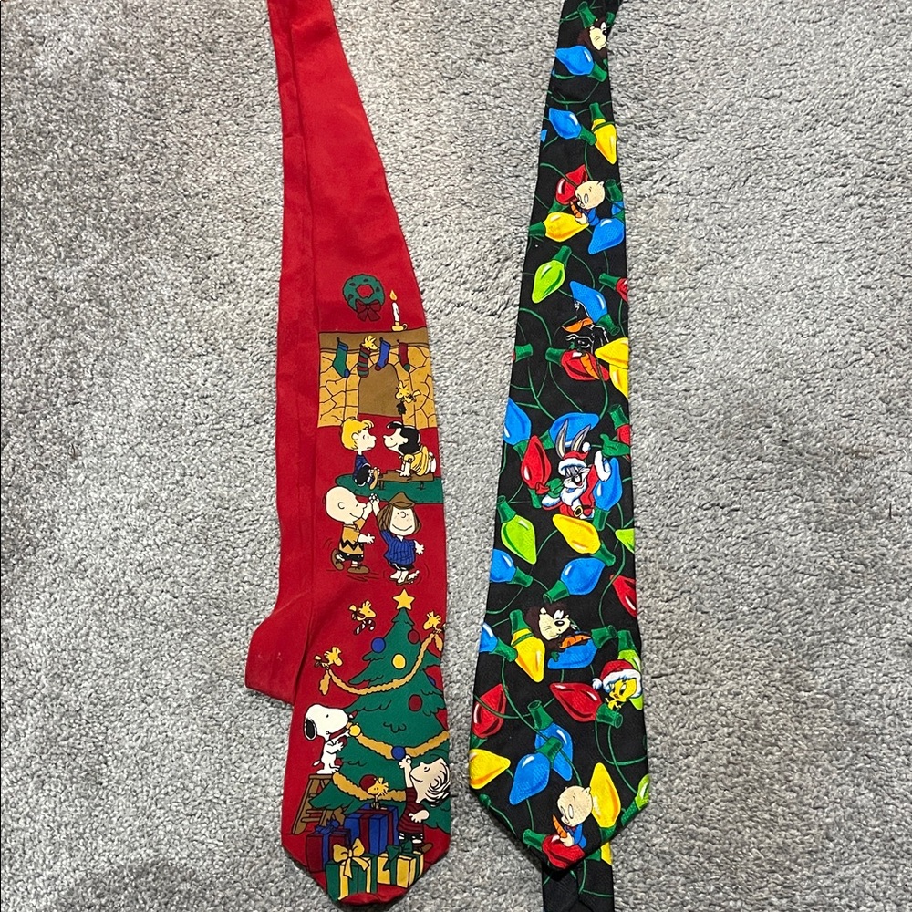 Vintage 90s Christmas Neck Tie Bundle Charlie Brown Peanuts and Looney Tunes